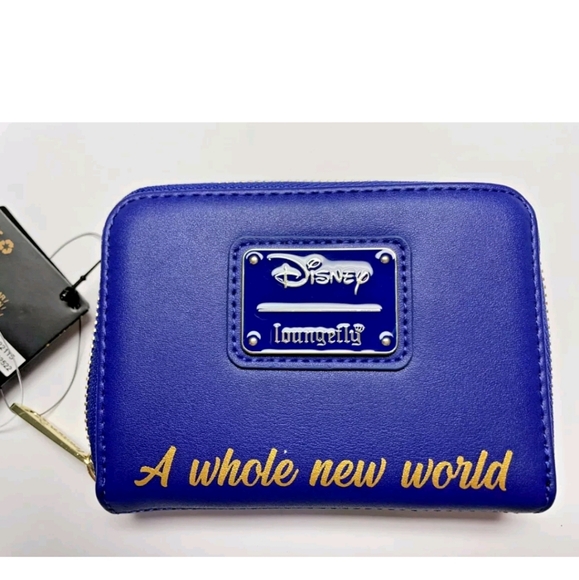 Loungefly Disney Aladdin 30th Anniversary Character Zip Around Wallet NEW - Picture 3 of 3